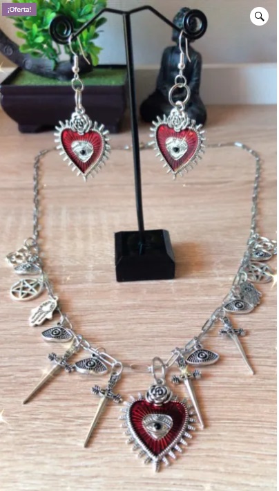 Conjunto corazon y amuletos